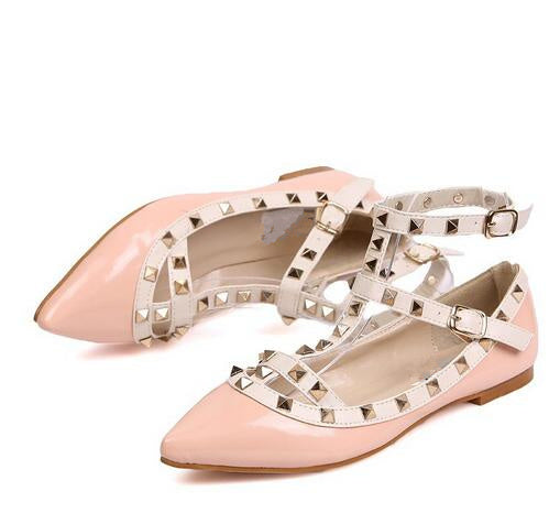 The Rivet Pointed Flat Shoes