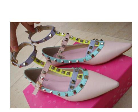 The Rivet Pointed Flat Shoes