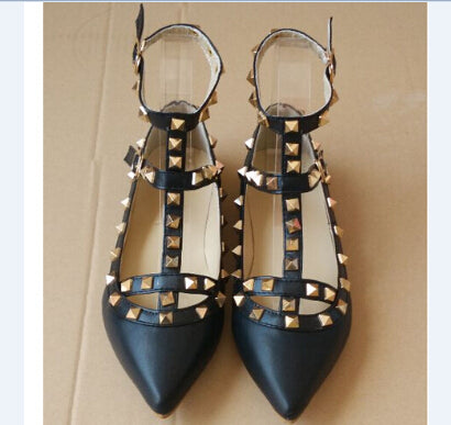 The Rivet Pointed Flat Shoes