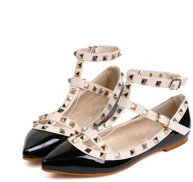 The Rivet Pointed Flat Shoes