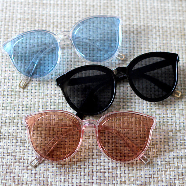 The sea blue sunglasses